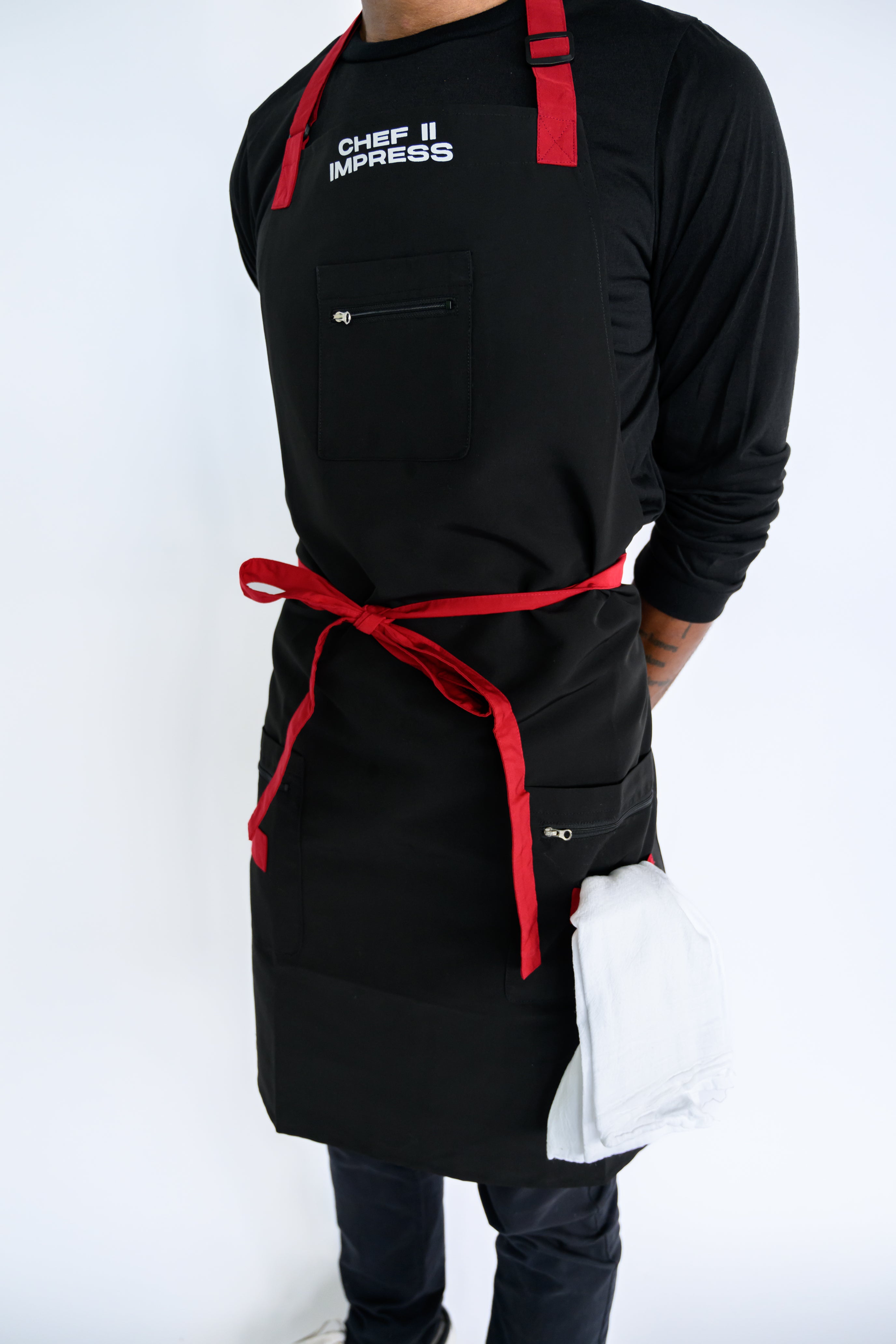 新品　EMBROIDERY APRON BLOUSE ブラック Rhiannon Embroidered Blouse Black Online | Zimmermann